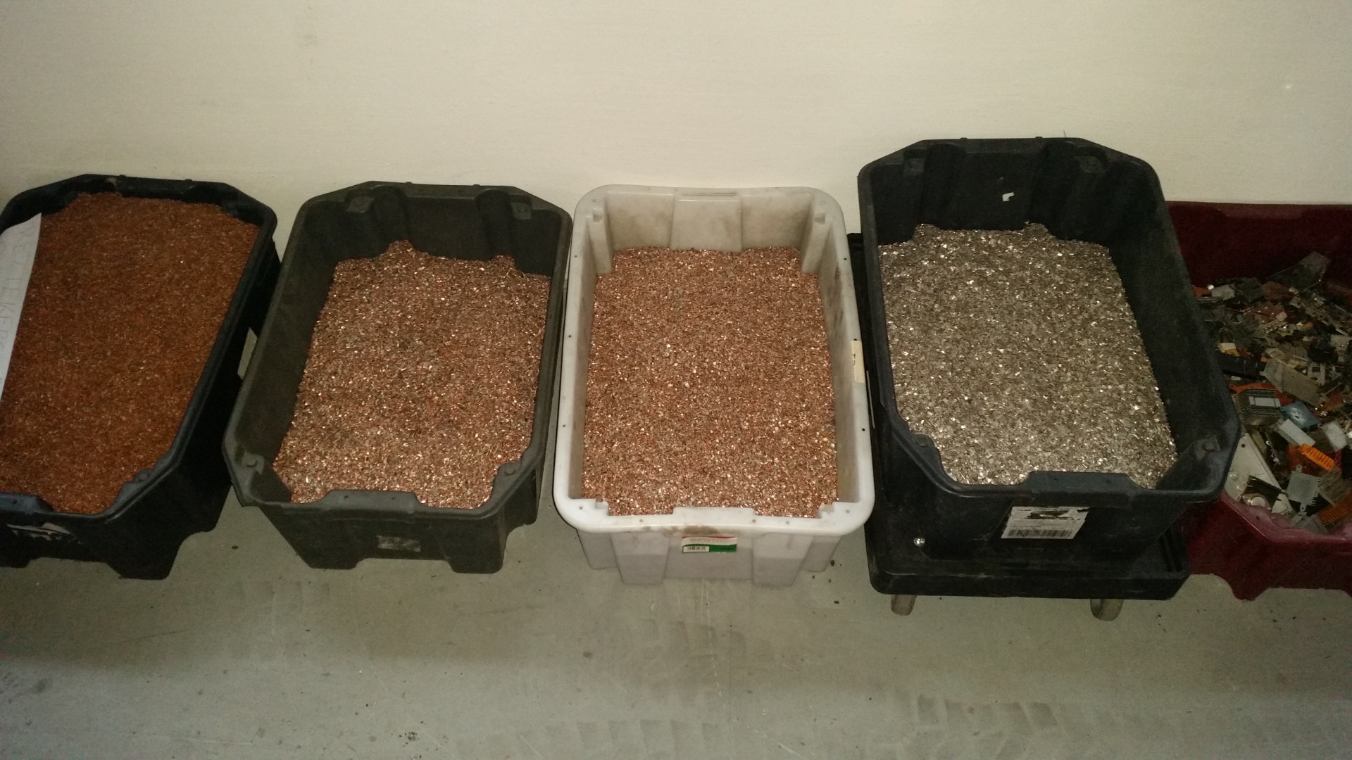 connector and cable grinding copper fractions